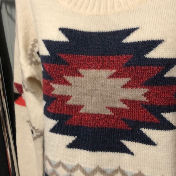American Eagle southwestern print sweater size MD - Picture 2 of 6